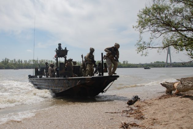 SOC R – Ungarische Spezialkraefte erhalten Flusskampfboote 4