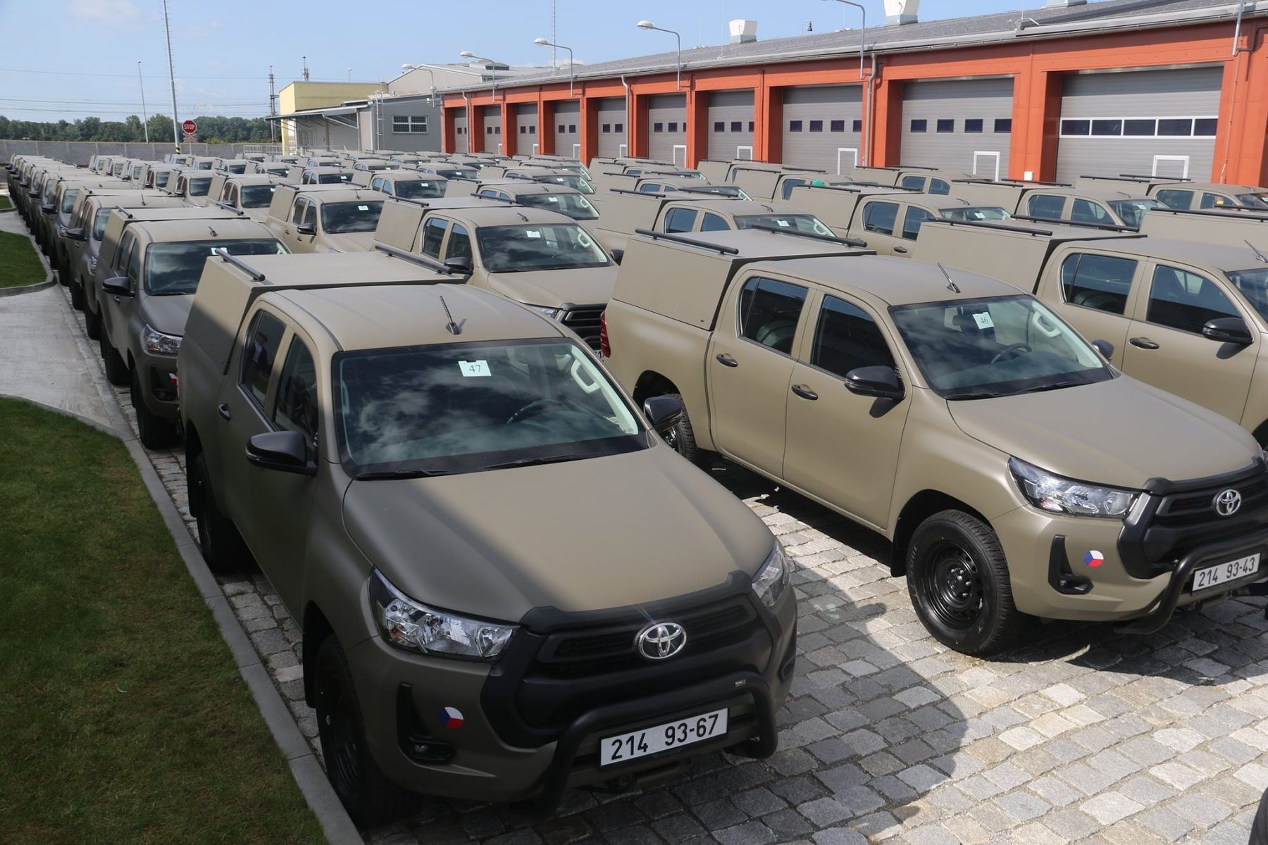 Tschechische Streitkraefte erhalten erste Toyota Hilux Foto CZ Armed Forces e1628835338839