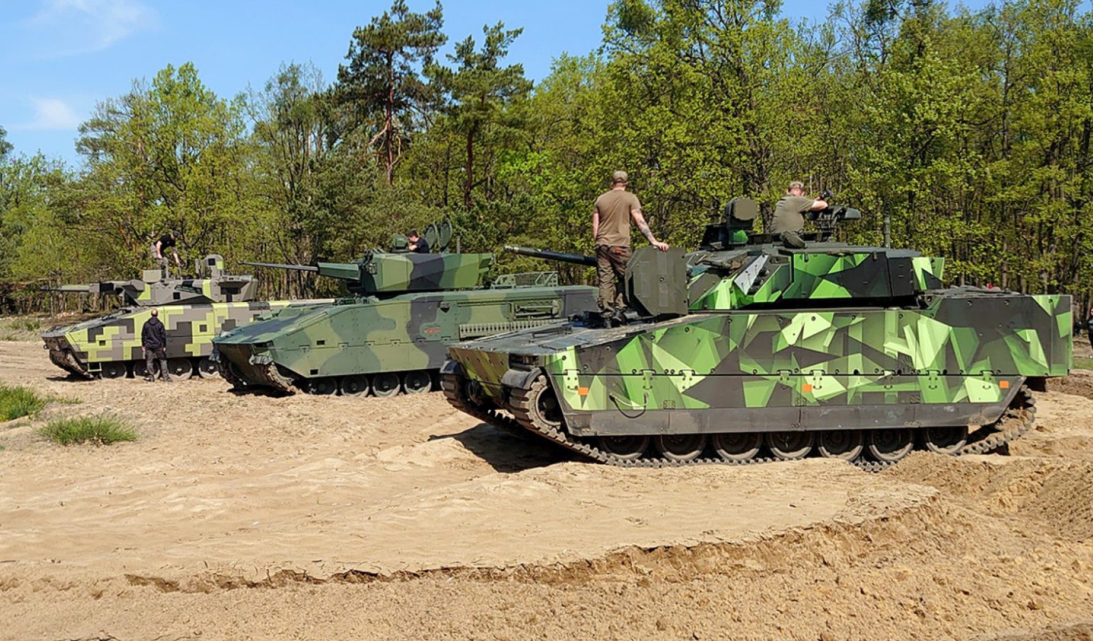 Schützenpanzerwettbewerb: Slowakisches Verteidigungsministerium ...