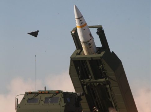 Estland zeigt Interesse an Raketenartilleriesystem HIMARS Foto US Army e1658129820473