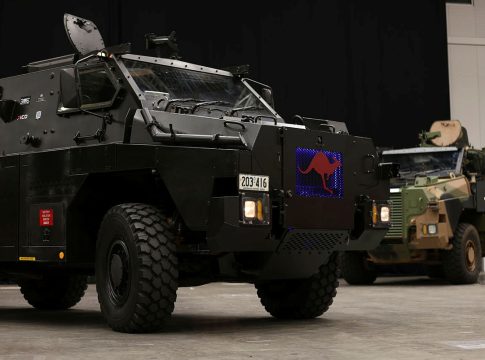 Bushmaster mit Elektroantrieb vorgestellt Foto Commonwealth copyright Department of Defence Australia Max Bree