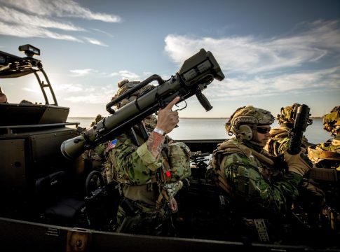 US ARMED FORCES BUY CARL GUSTAF AMMUNITION AND AT 4 Foto SAAB e1662561778888