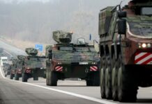 Ein Militärkonvoi der Bundeswehr.