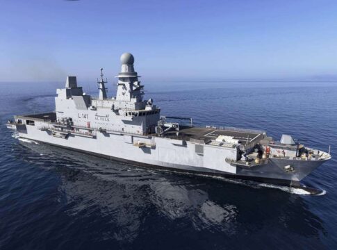 Das neue katarische Docklandungsschiff Al Fulk während der Seeerprobung. (Foto: Fincantieri)