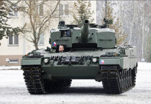 Einer der ersten Kampfpanzer Leopard 2 A4, die Tschechien übernommen hat.