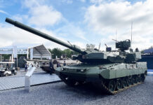Leopard 2 A8 mit aktivem Schutzsystem von EuroTrophy.