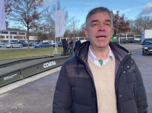 Video-Interview: Cobra-Brückenleger auf Fendt-Traktor 900 Vario 10 maxresdefault 2