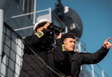 Die Deutsche Marine erhält ein neues Bekleidungssystem mit zeitgemäßer Optik und Schutzfunktionen.