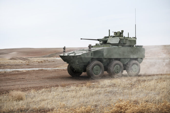 Der Demonstrator des Pars Alpha 6x6-Fahrzeugs mit Cockerill-Turm.