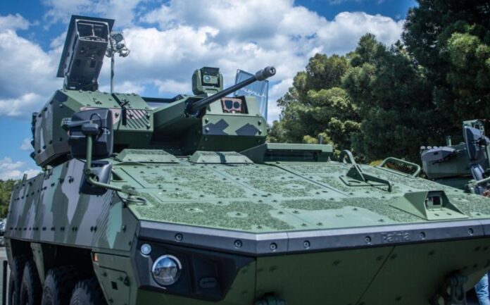 Der Patria 8x8 XP mit 30-mm-Turm von Valhalla.