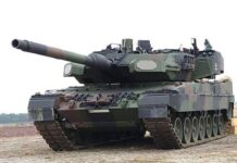 Der Leopard 2 A8 mit dem markanten aktiven Schutzsystem Trophy in der Turmfront.