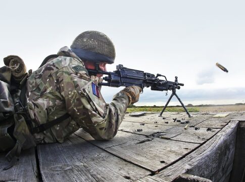 Der britische Strategic Defence Review (SDR) fordert eine Erhöhung der Zahl von Reservisten, hier vom RAF Regiment.