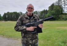 S&T-Chefreporter Burghard Lindhorst mit der SSW 40 auf der Schießbahn von Rheinmetall in Unterlüß.