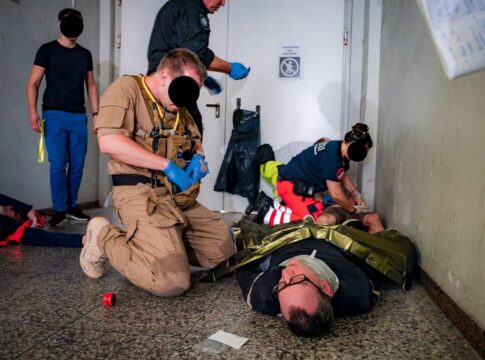 Das Symposium „Taktische Lagen im Rettungsdienst“ wird durch praktische Ausbildungen und Übungen abgerundet.