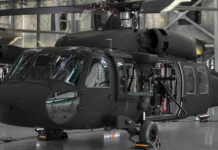 Polen hat bislang acht S-70i Black Hawk für seine Spezialkräfte beschafft.