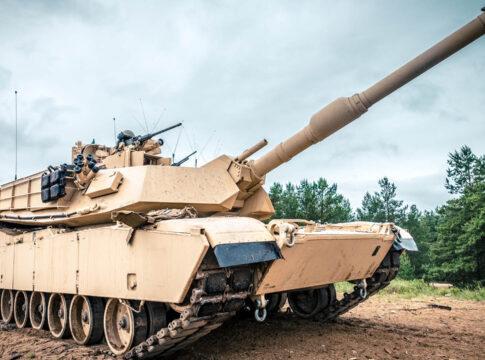 Die von American Rheinmetall produzierten Komponenten kommen beim Kettenlaufwerk T158 des Kampfpanzers M1 Abrams zum Einsatz.