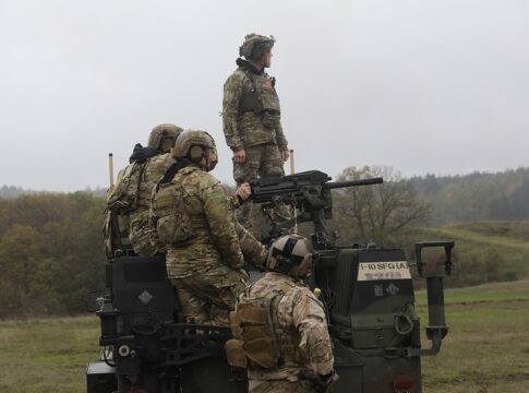 Bitte ein Ziel: Green Berets der 10th Special Forces Group (Airborne) beim Training auf dem Truppenübungsplatz Baumholder.