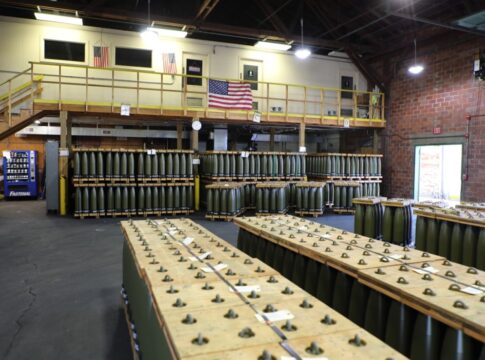 M795 Artilleriemunition im heutigen Iowa Army Ammunition Plant.