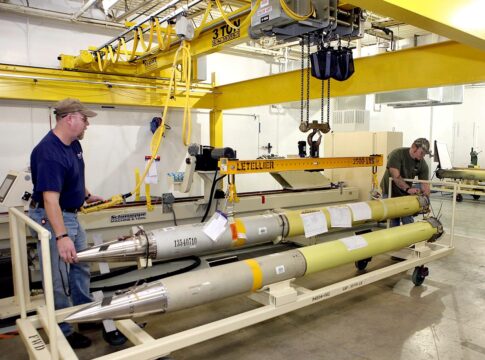 GMLRS-Raketen im Letterkenny Army Depot in Chambersburg, Pennsylvania.