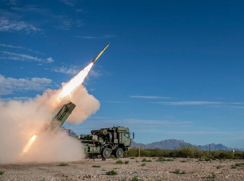 GMARS von Rheinmetall und Lockheed Martin schießt scharf 8 GMARS im scharfen Schuss.