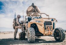 Das U.S. Marine Corps möchte die Fähigkeit des Polaris MRZR Alpha KW1 zur Energieabgabe für verschiedene Anwendungen wie hier ein Drohnenstörsystem nutzen.