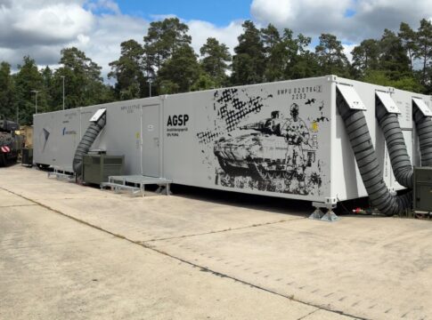 Außenansicht der neuen Ausbildungsanlage für den Schützenpanzer Puma.