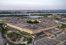 Twix heißt jetzt wieder Raider, nur nicht offiziell: Im Pentagon residiert das Department of Defense künftig mit dem Zweittitel Department of War.