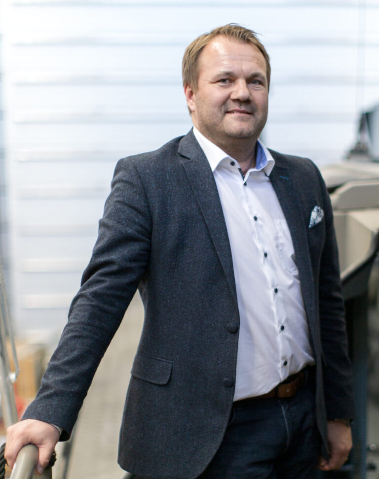 Wettbewerb um neues Kampfboot: Interview mit Marine Alutech 2 Niko Haro, CEO von Marine Alutech.