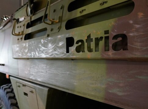 Patria liefert erste CAVS 6x6 Transportpanzer an Dänemark 23 Patria hat die ersten CAVS 6x6 an Dänemark geliefert.