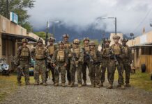 Das 4th Marine Regiment des USMC, hier beim Training von Kampf im bebauten Gelände auf Hawaii während des Manövers RIMPAC 2022, soll nicht in ein Marine Littoral Regiment umgewandelt werden.