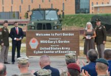 Zeremonie zur Umbenennung des ehemaligen Fort Eisenhower in den vorherigen Namen Fort Gordon mit neuem Namensgeber im vergangenen Monat.