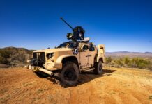 EOS Slinger Remote Weapon System auf einem JLTV während der Northrop Grumman Bushmaster Users Conference 2025. (Foto: EOS)