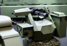 Die Waffenstation Midgard M134 von Valhalla kann die Dillon Aero M134D Gatling Minigun aufnehmen.