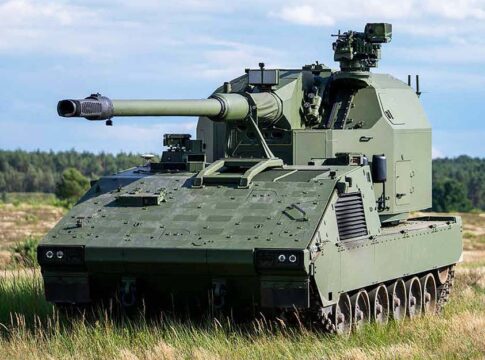 AUSA 2025: KNDS und Leonardo mit weiteren Artillerielösungen 14 KNDS Deutschland stellt die RCH 155 auf Tracked Boxer auf der AUSA 2025 vor.