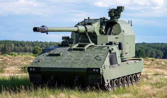 KNDS Deutschland stellt die RCH 155 auf Tracked Boxer auf der AUSA 2025 vor.