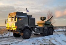Rheinmetall präsentierte das Drohnenabwehrsystem Skyspotter mit 30-mm-Revolverkanone auf HX-Fahrgestell in Finnland.