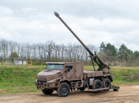 Kroatien bestellt 18 Selbstfahrhaubitzen Caesar 6x6 Mk II 23 Kroatien will die Selbstfahrhaubitze Caesar Mk II auf 6x6-Fahrgestell von Arquus beschaffen.