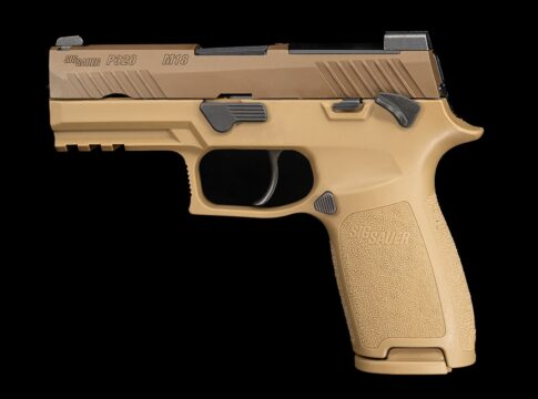 SIG Sauer P320 wird neue Dienstpistole der Schweizer Armee 11 Die SIG Sauer P320 ist unter anderem in der Kompaktversion M18 bei den US-Streitkräften eingeführt.