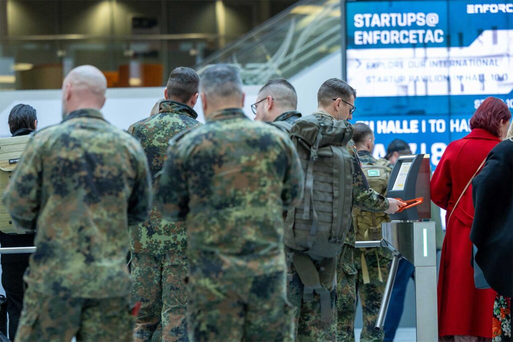 Enforce Tac: Kooperation von Jobzone und Defence Career 2 Das internationale Interesse an Deutschlands Leitmesse für innere und äußere Sicherheit hat ein neues Allzeithoch erreicht.