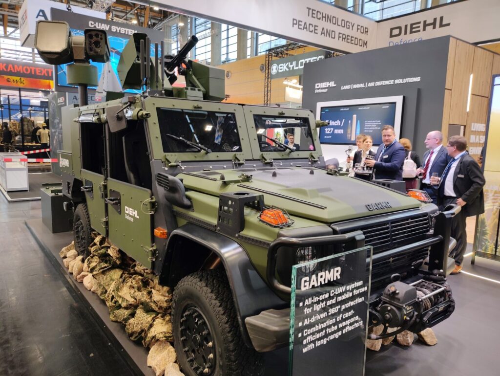 Das Drohnenabwehrsystem Garmr am Diehl-Stand auf der Enforce Tac.