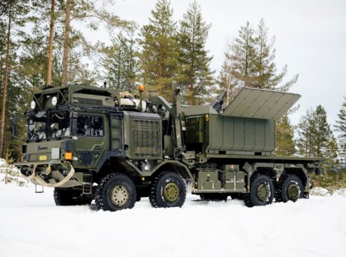 Rheinmetall Nordic präsentierte das Mörsersystem Ragnarok auf HX-Lkw im scharfen Schuss.