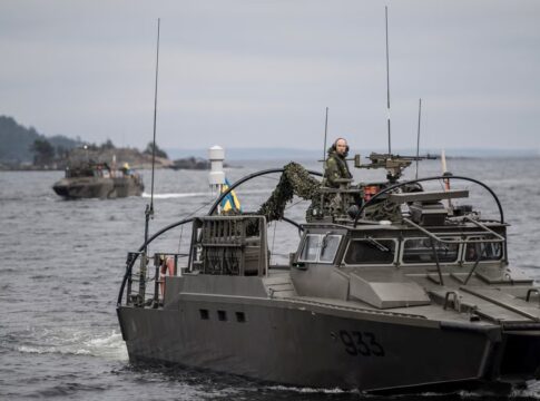 Aurora 26: Größte national-multinationale Übung in Schweden 24 Amphibische Streitkräfte während der Übung Aurora 17, damals noch ein rein schwedisches Manöver.