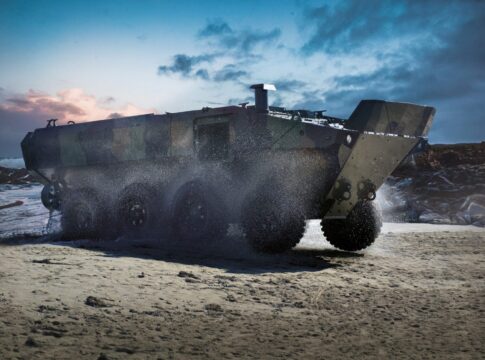 Die spanische Marineinfanterie erhält das Iveco SuperAV. Die Plattform ist bereits beim USMC und in Italien in Nutzung.