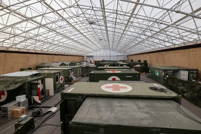 Das Einsatzlazarett bei Vigorous Warrior 2026 wurde in den Hafen von Talinn in Estland verlegt, aufgebaut und betrieben.