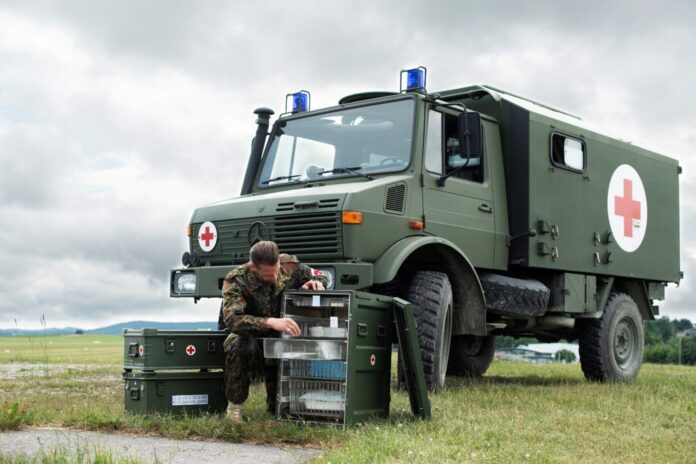 Auf der Eurosatory 2026 zeigt Zarges unter anderem Modulcontainer für Sanitätsmaterial.