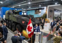 Vorstellung des 10x10-Artilleriesystems Grizzly auf der CANSEC 2026.