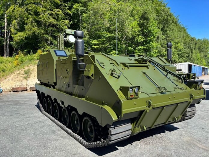 Das Flugabwehr-Modul mit dem DroneLight-System von Esh-Tech auf dem ACSV (Armoured Combat Support Vehicle) der FFG Flensburger Fahrzeugbau Gesellschaft mbH.